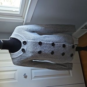 CGrey Old Navy sweater, large.